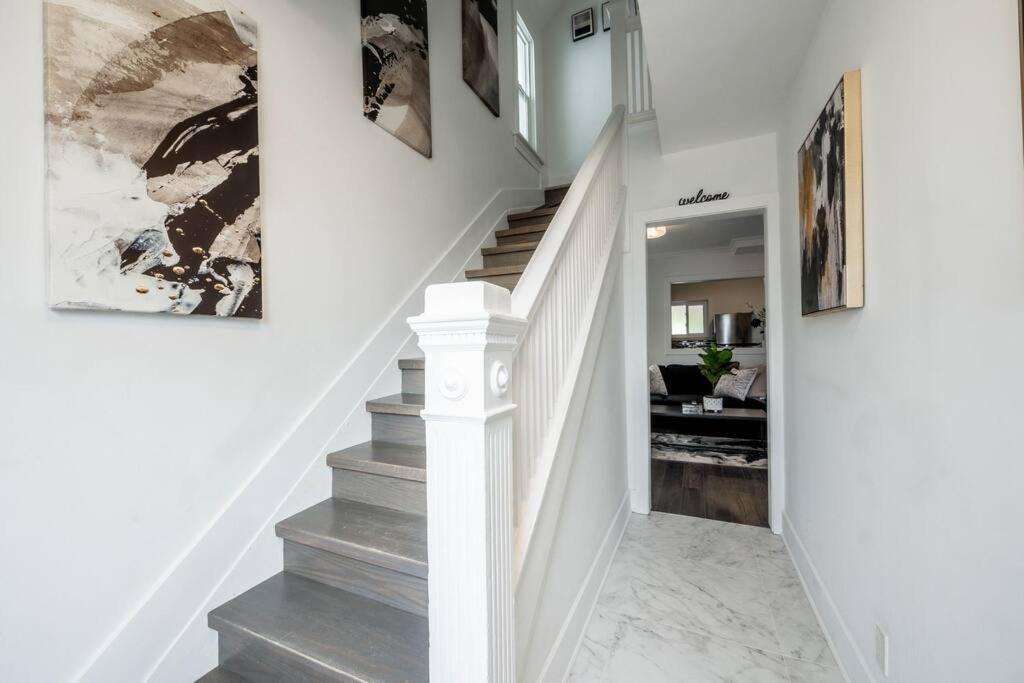 Luxury Stylish Home, Walk To Falls, Fire Pit&More Καταρράκτες του Νιαγάρα Εξωτερικό φωτογραφία